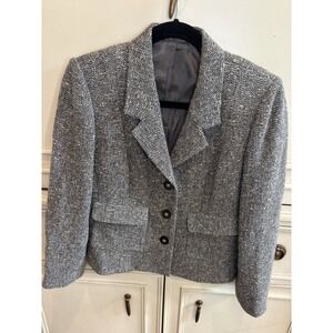 Chanel Tweed Herringbone Blazer Notched Lapels Vintage Gray READ Classic